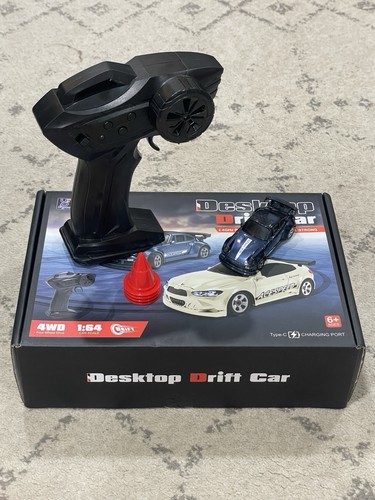 Drift auto mini - 1/64,